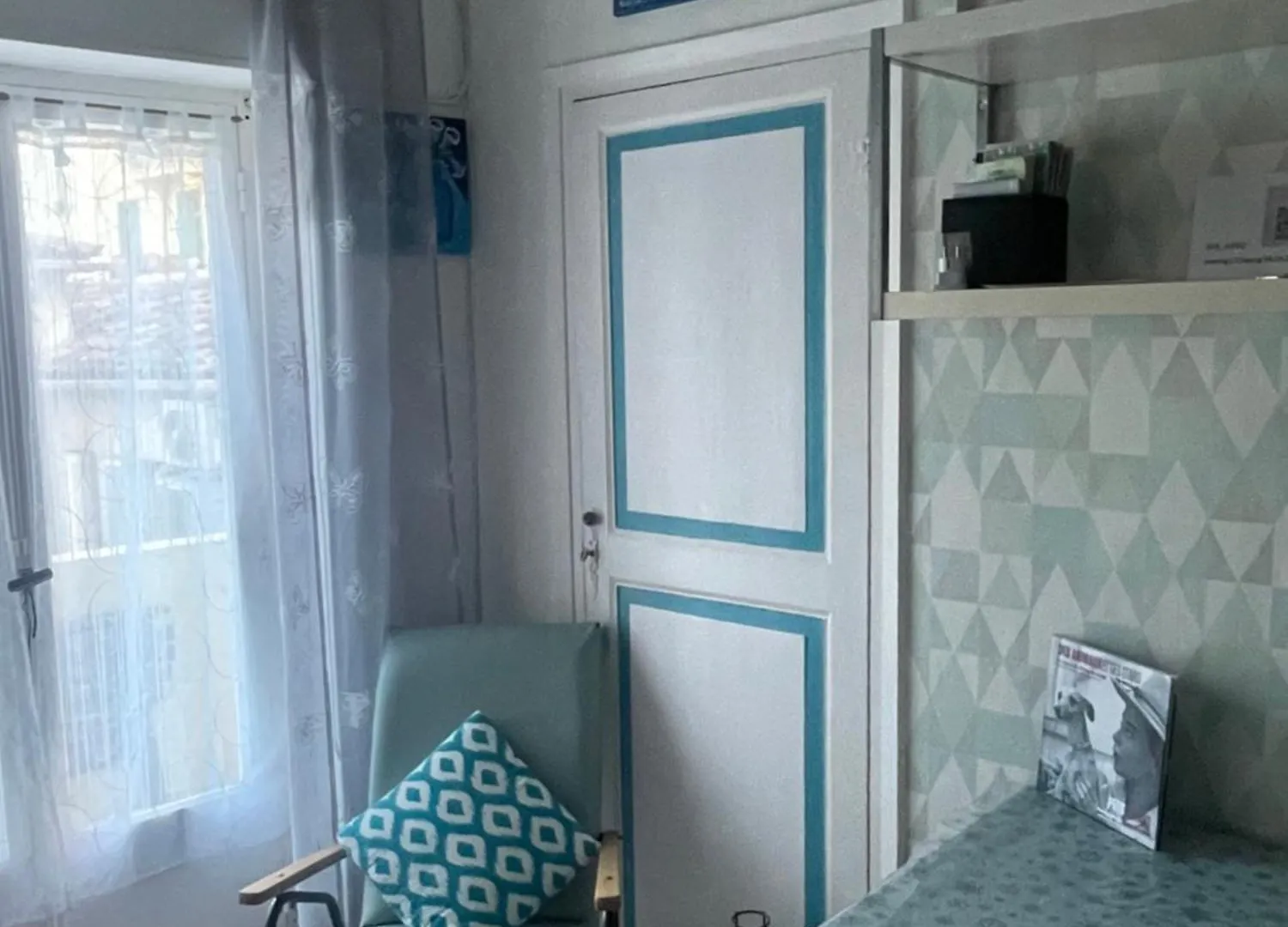 Welcome In The Cozy Blue Nest Pedestrian Menton 0*,  France