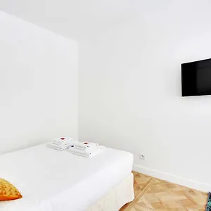 https://super-apartment-4p-place-de-la-bastille-12.fr-paris.fr